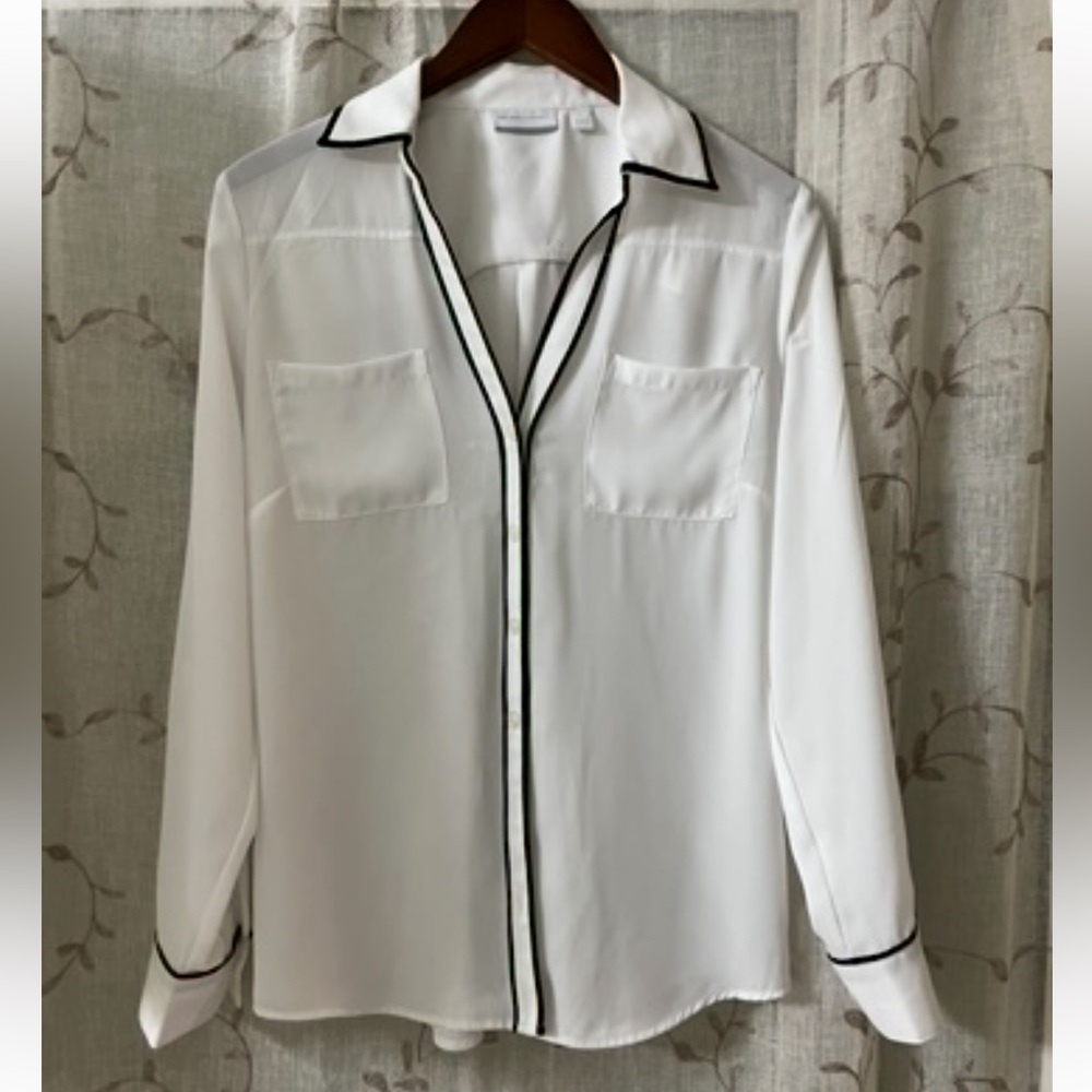 New York & Co.White Blouse with Black Trim Size Medium